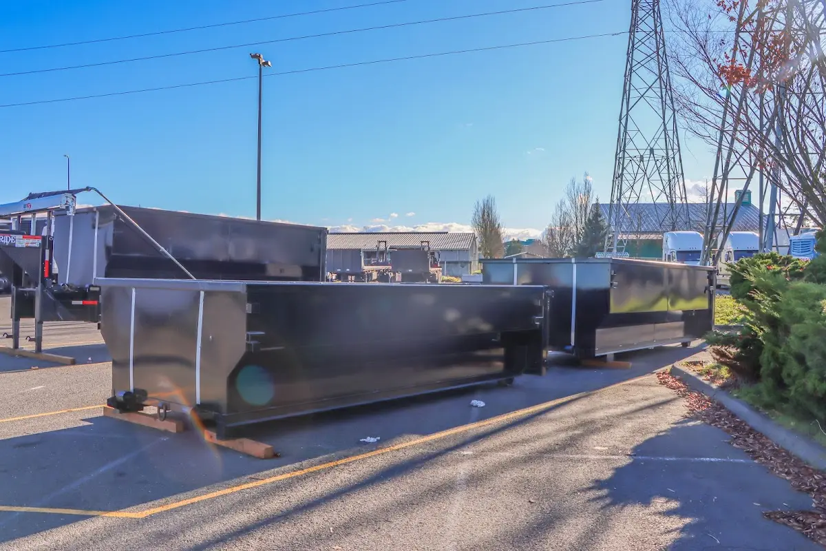 Professional dumpster rental and junk removal service in Marysville